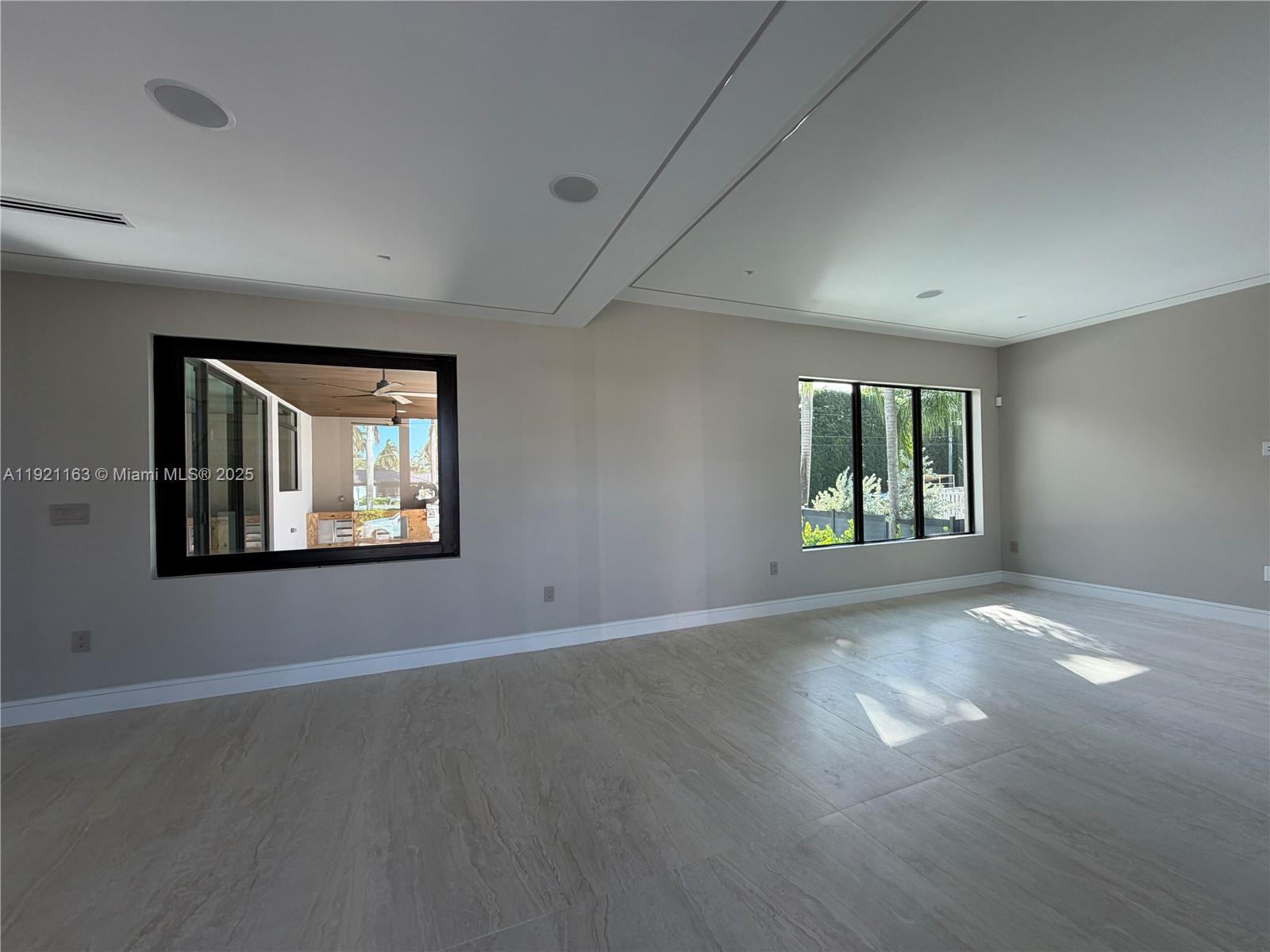 1380 Hollywood Blvd Hollywood, FL 33019