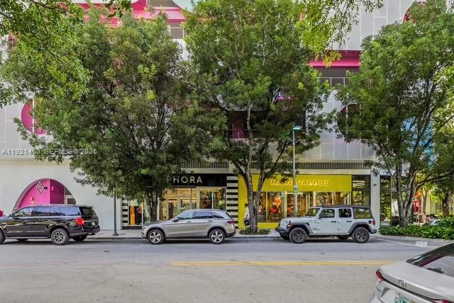 37 NE 44th St Miami, FL 33137