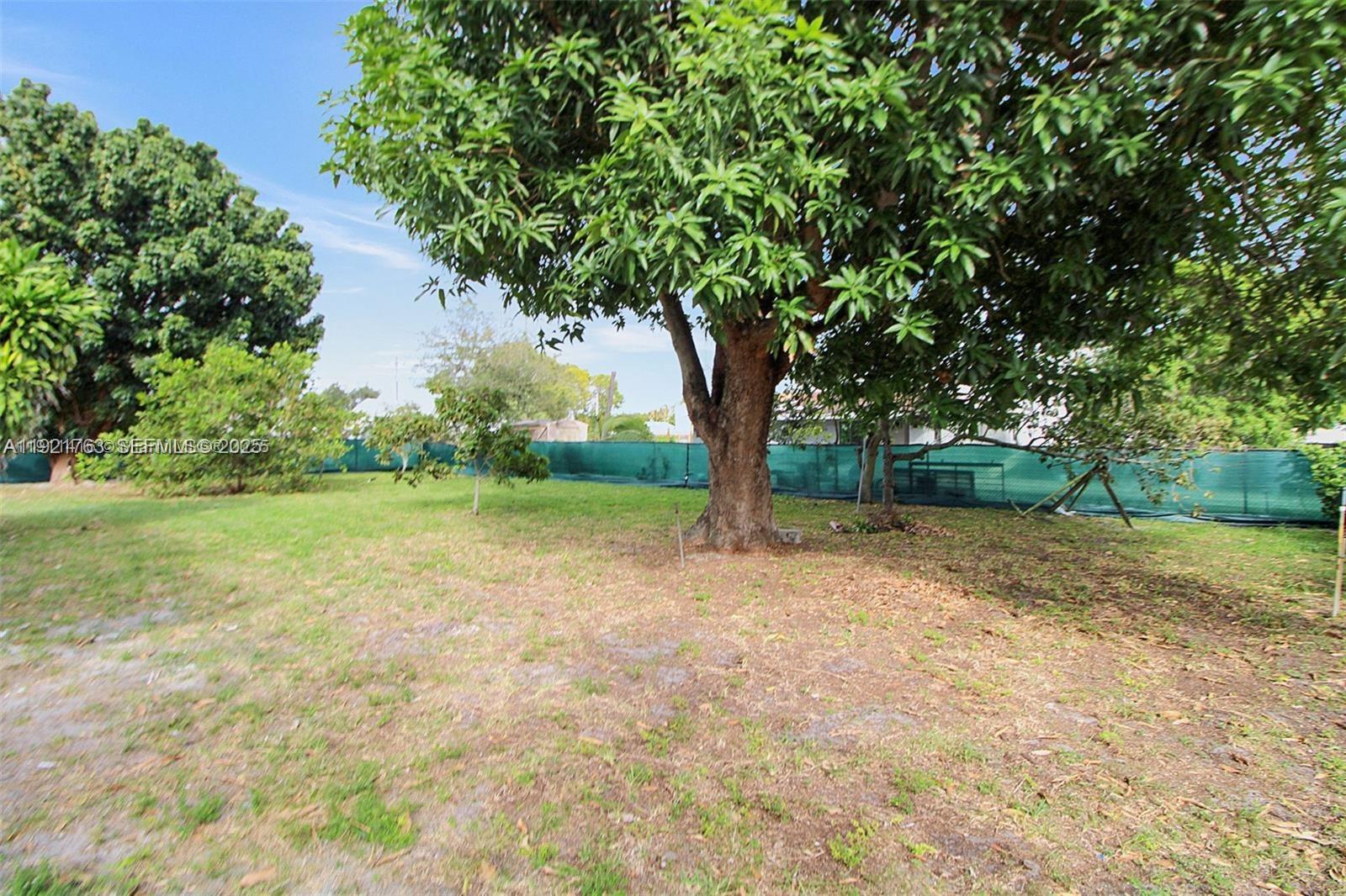 745 NW 140th St Miami, FL 33168