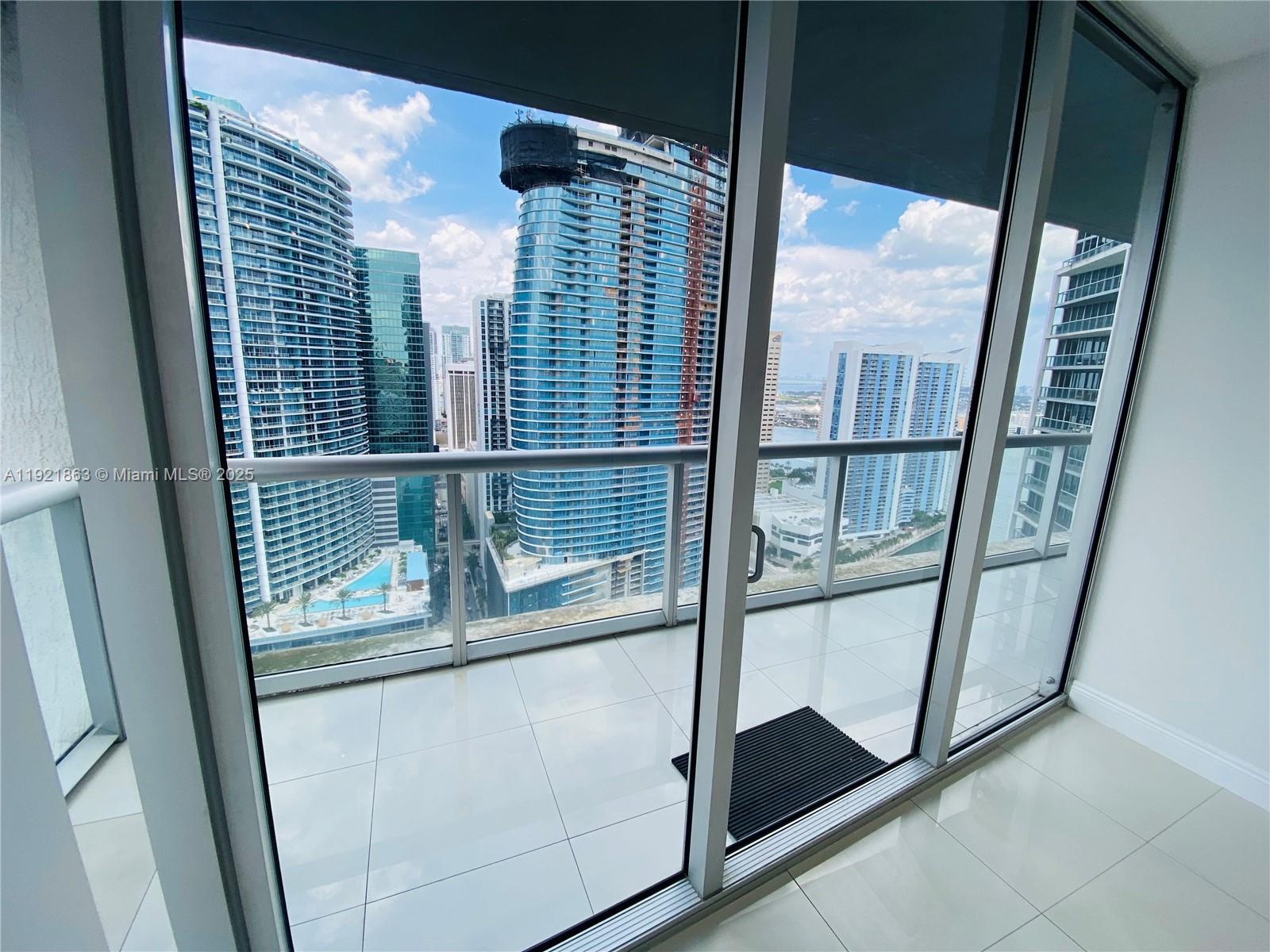 475 Brickell Ave #3715 Miami, FL 33131