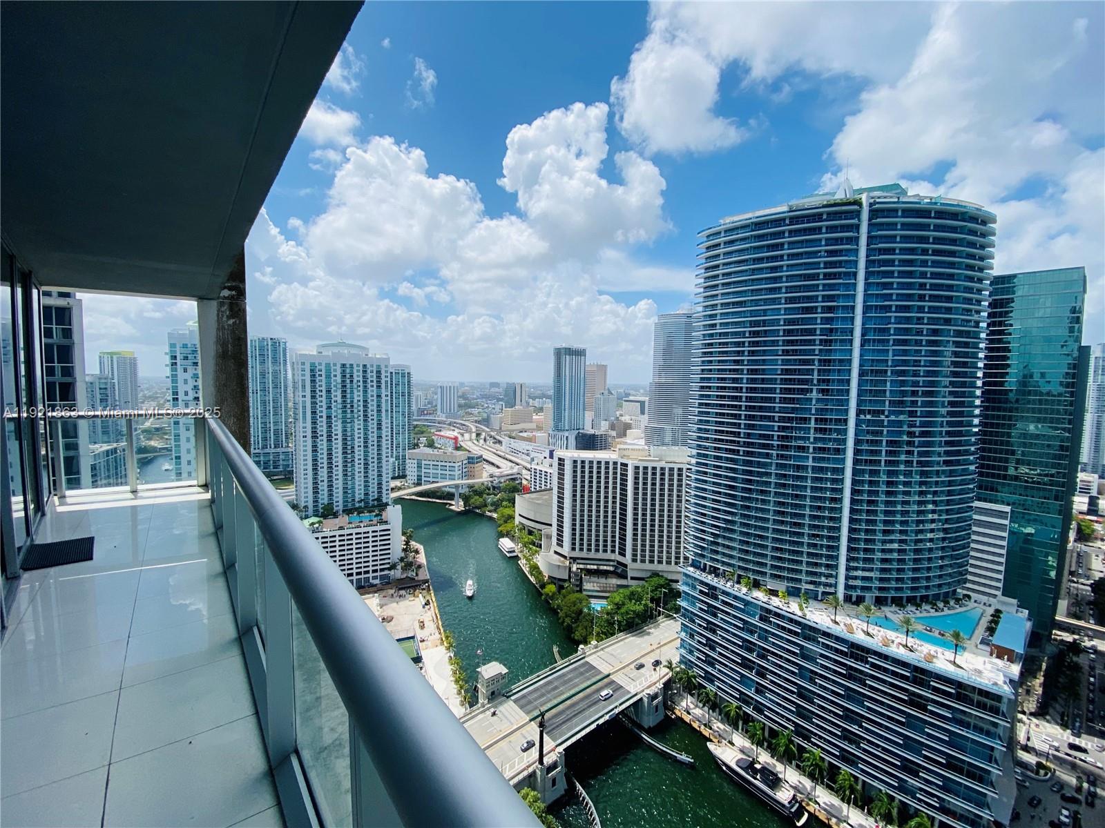 475 Brickell Ave #3715 Miami, FL 33131