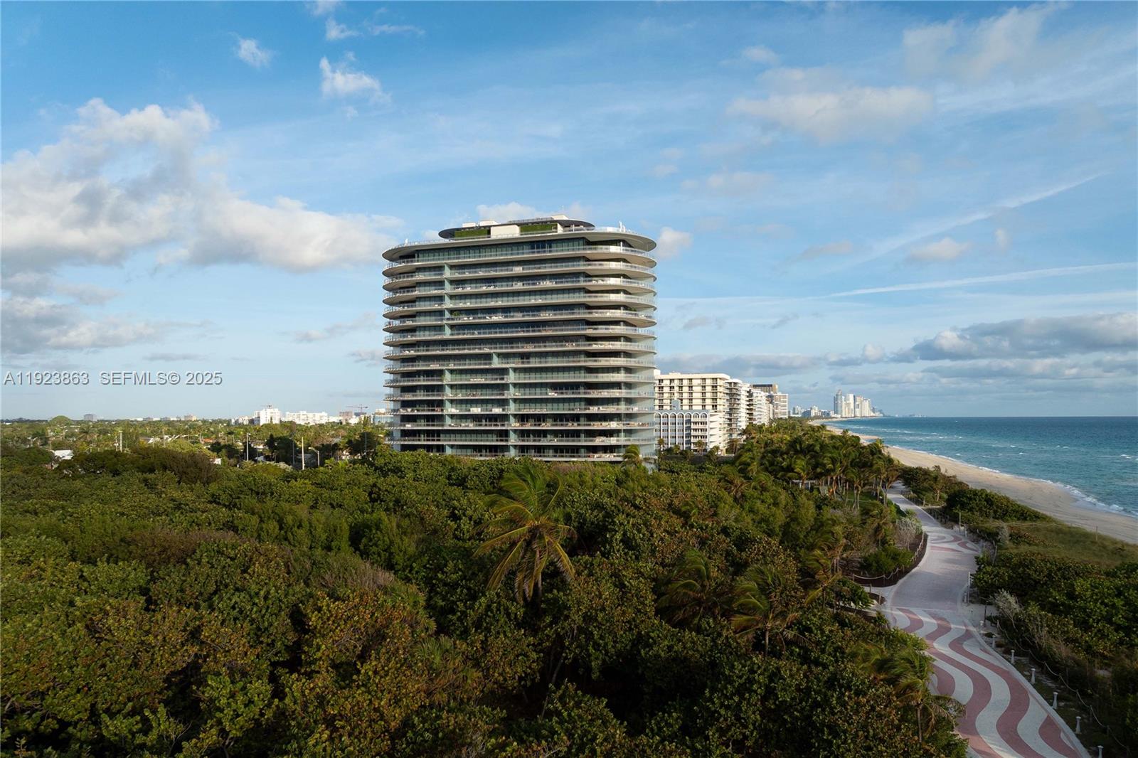 8701 Collins Ave #902 Miami Beach, FL 33154