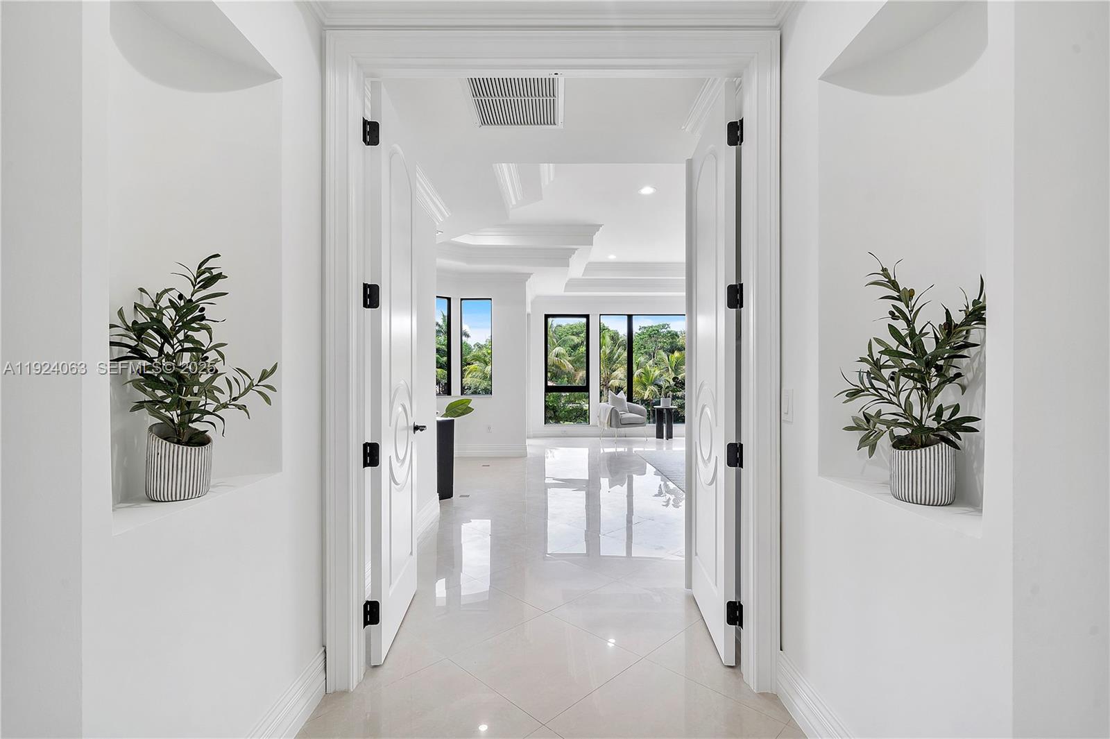 Undisclosed Address Plantation, FL 33325