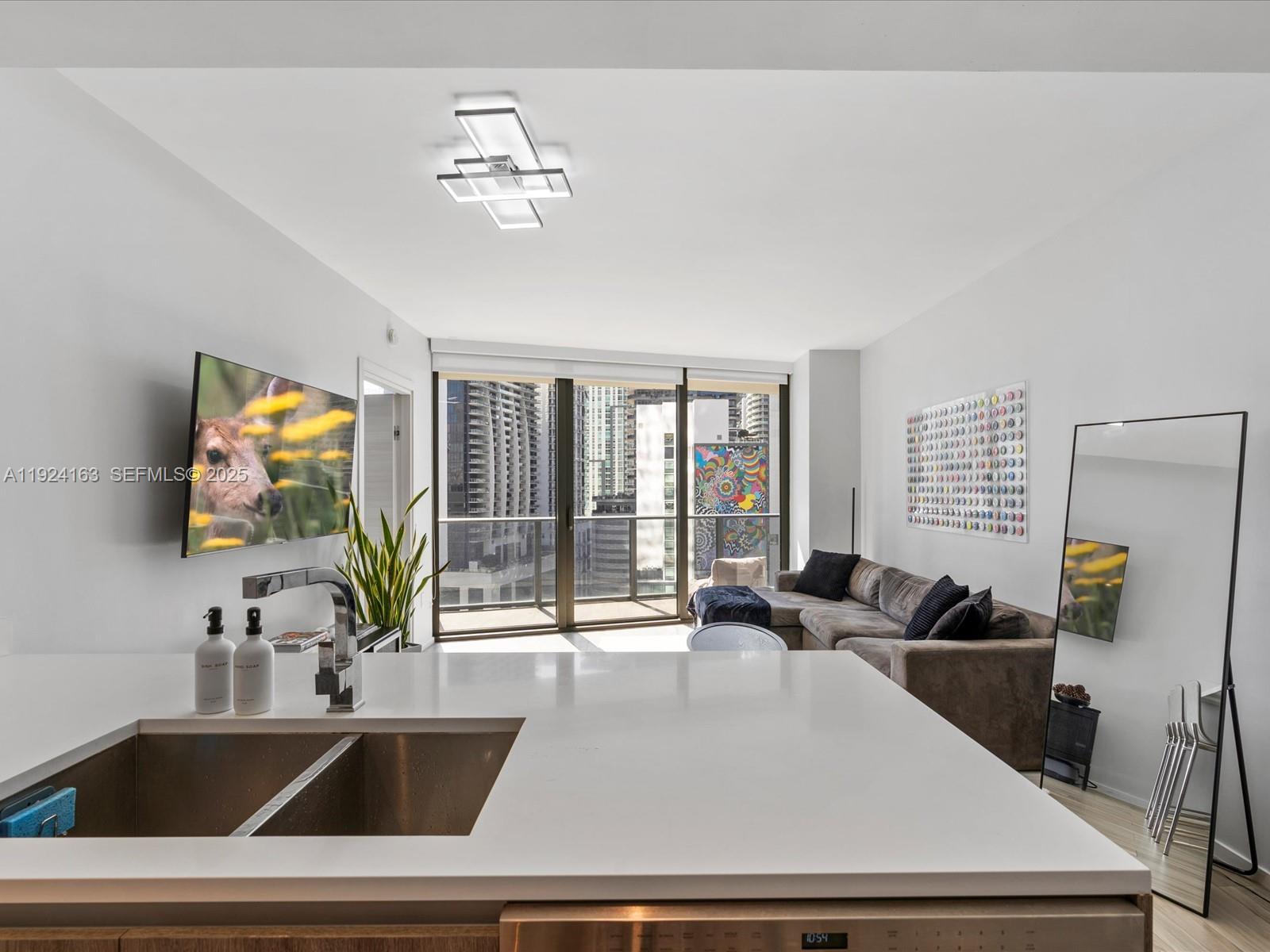 801 S Miami Ave #1603 Miami, FL 33130