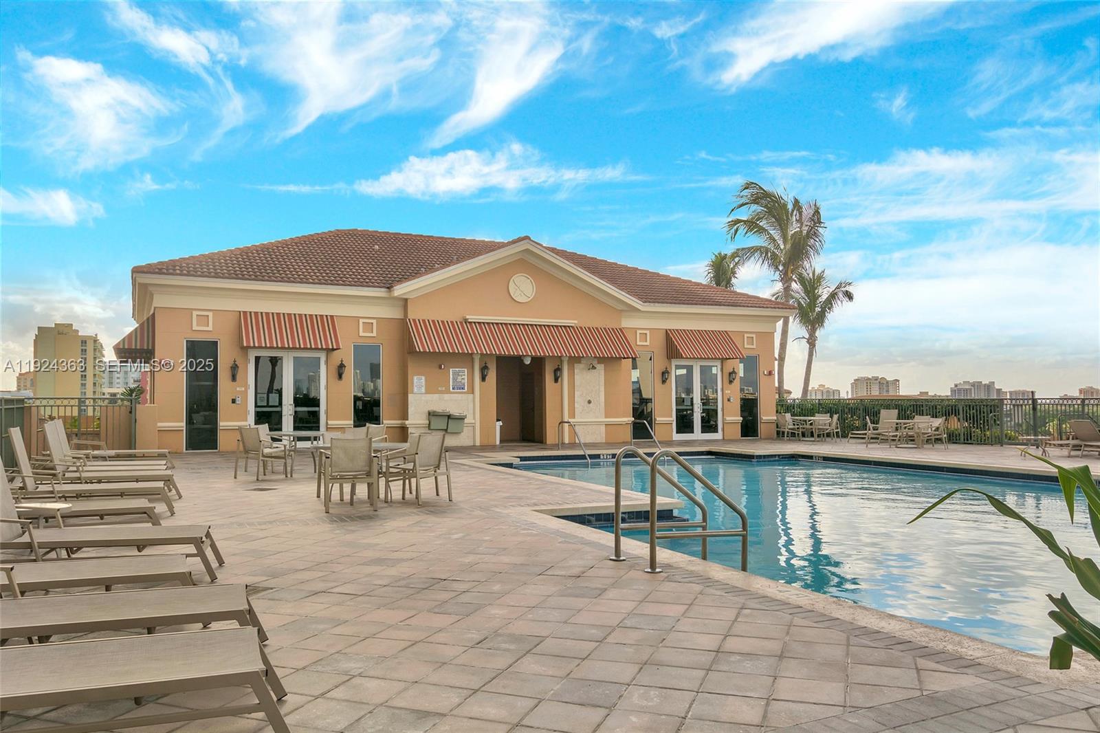 3232 SW 22nd St #905 Miami, FL 33145