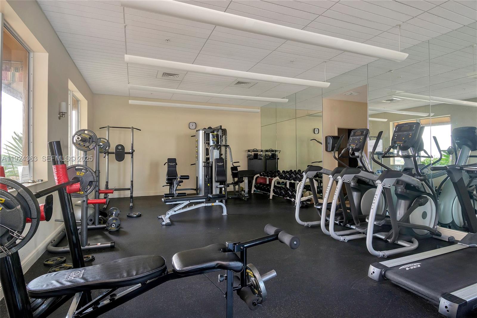 3232 SW 22nd St #905 Miami, FL 33145