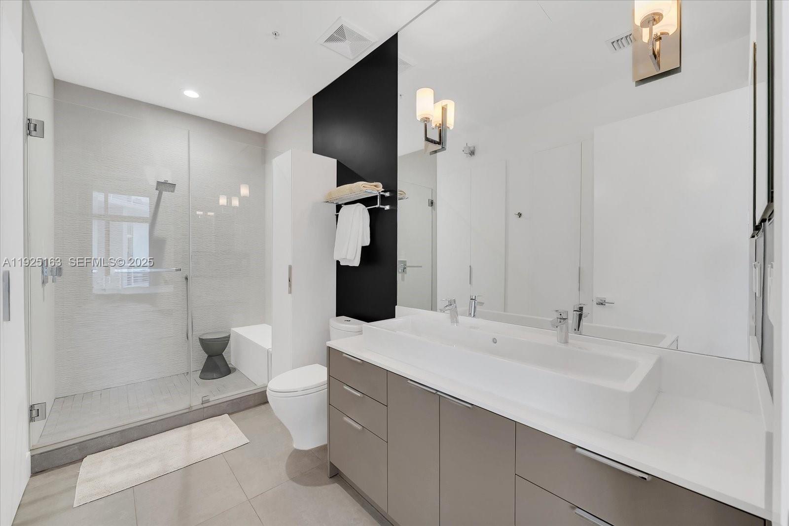 image Meridian Lofts9