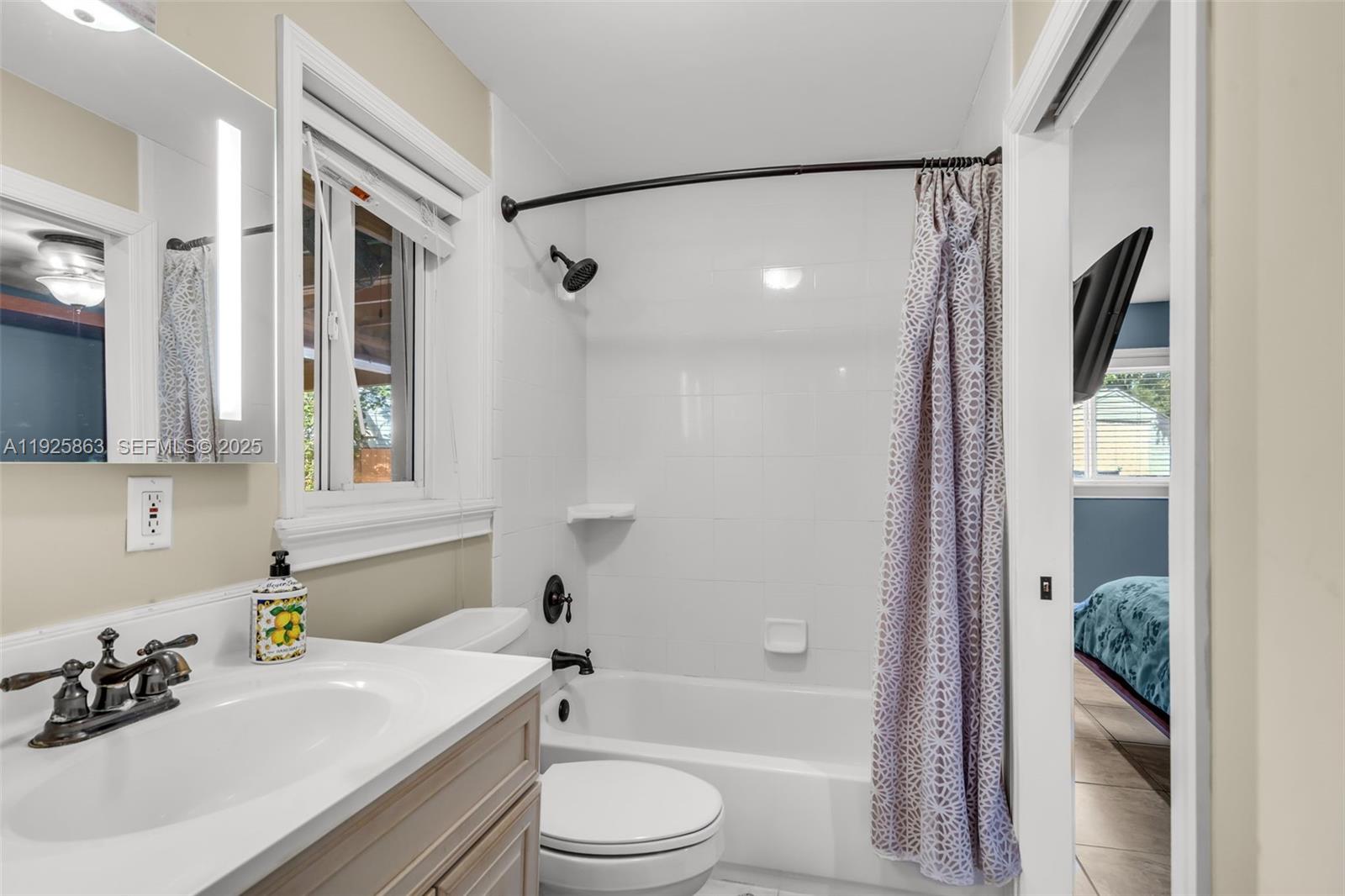 12920 SW 108th Pl Miami, FL 33176