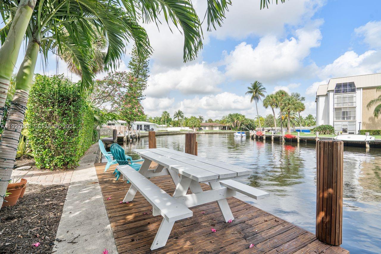 2837 NE 17th Ave Wilton Manors, FL 33334