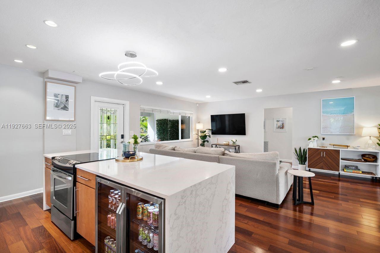 2837 NE 17th Ave Wilton Manors, FL 33334