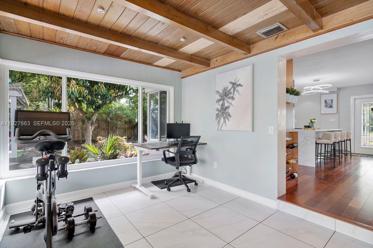 2837 NE 17th Ave Wilton Manors, FL 33334