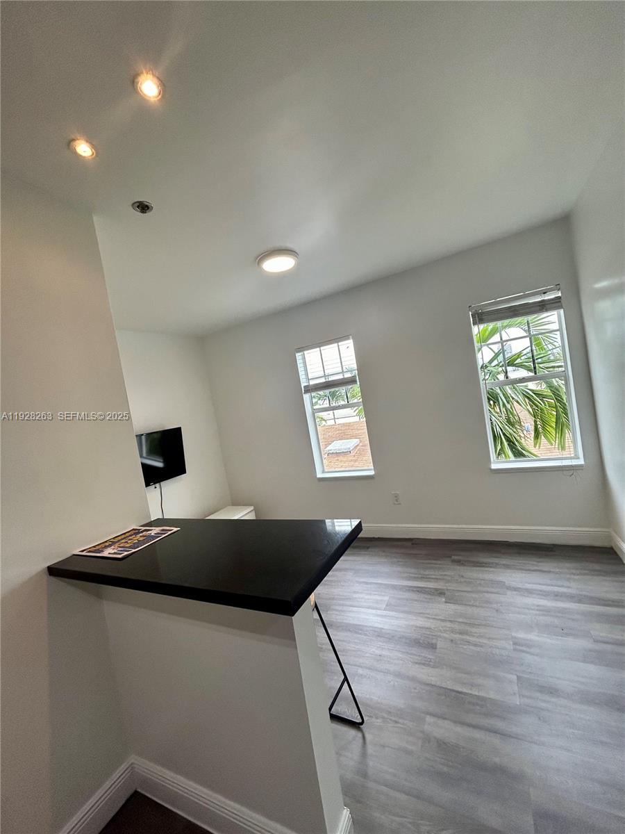 1244 Pennsylvania Ave #305 Miami Beach, FL 33139