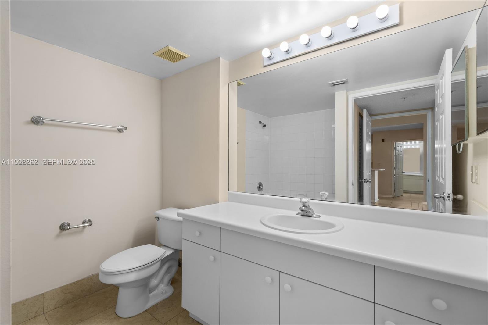 2600 S University Dr #326 Davie, FL 33328