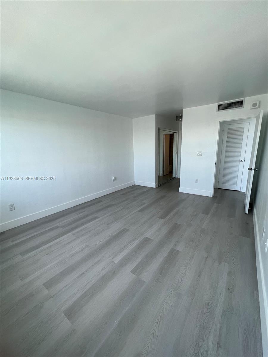 1865 79th St Cswy #12I North Bay Village, FL 33141