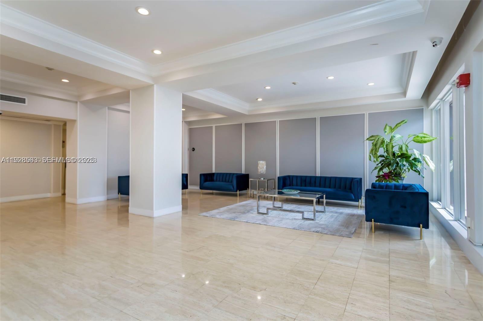 1865 79th St Cswy #12I North Bay Village, FL 33141