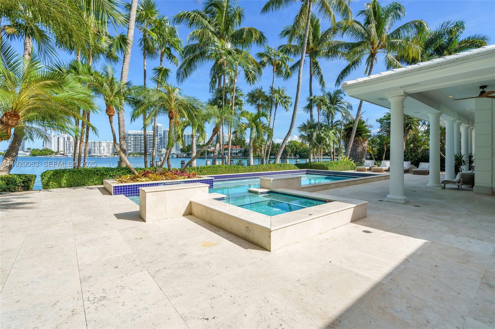 84 La Gorce Cir Miami Beach, FL 33141