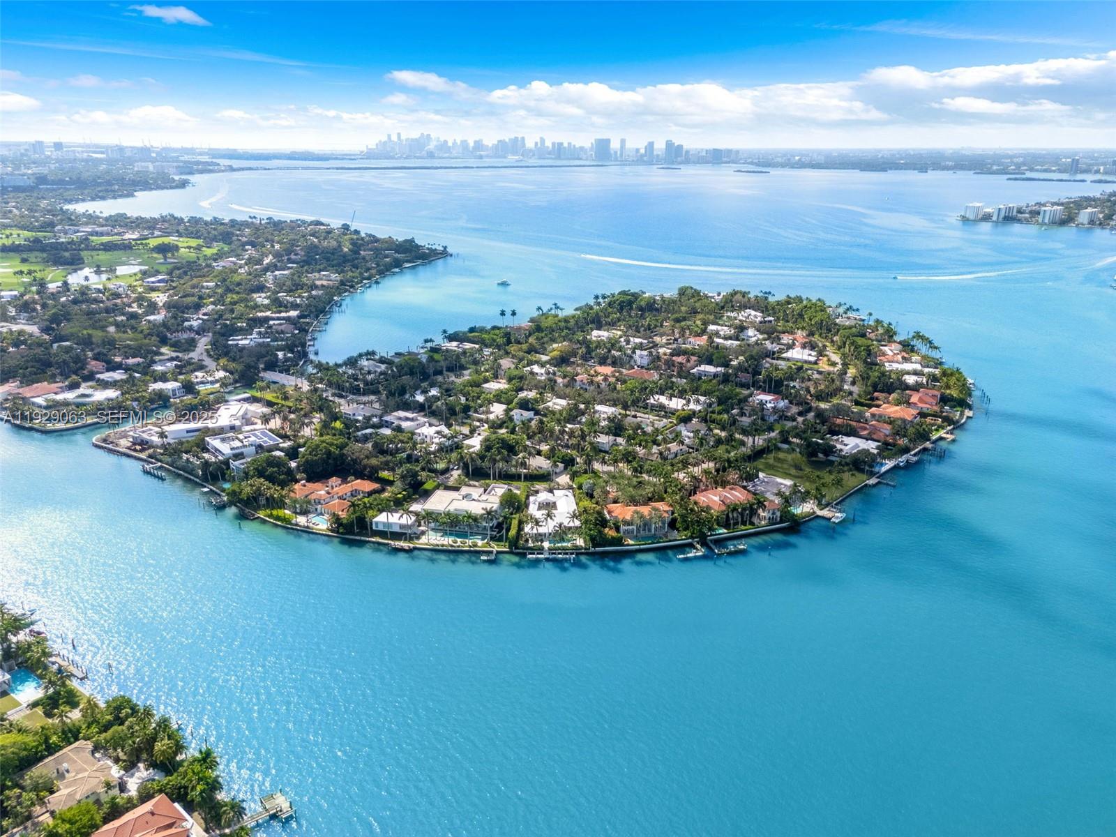 84 La Gorce Cir Miami Beach, FL 33141