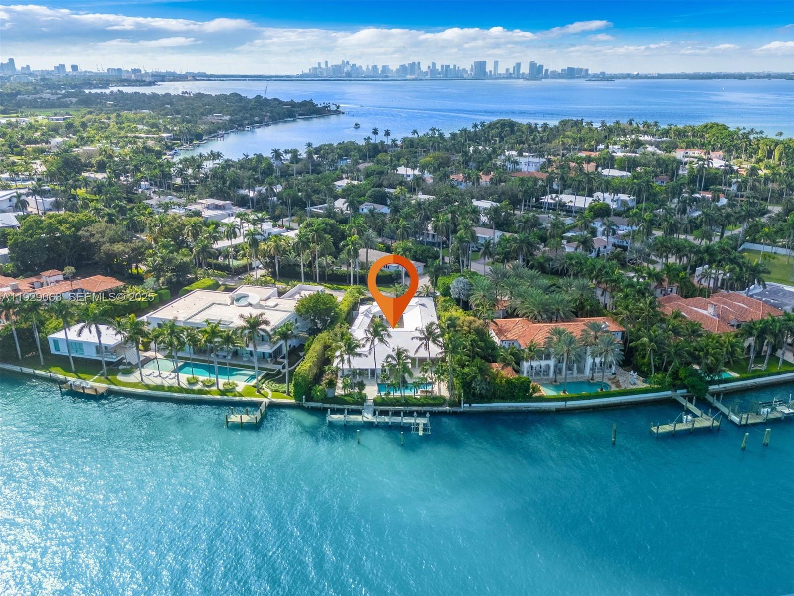 84 La Gorce Cir Miami Beach, FL 33141