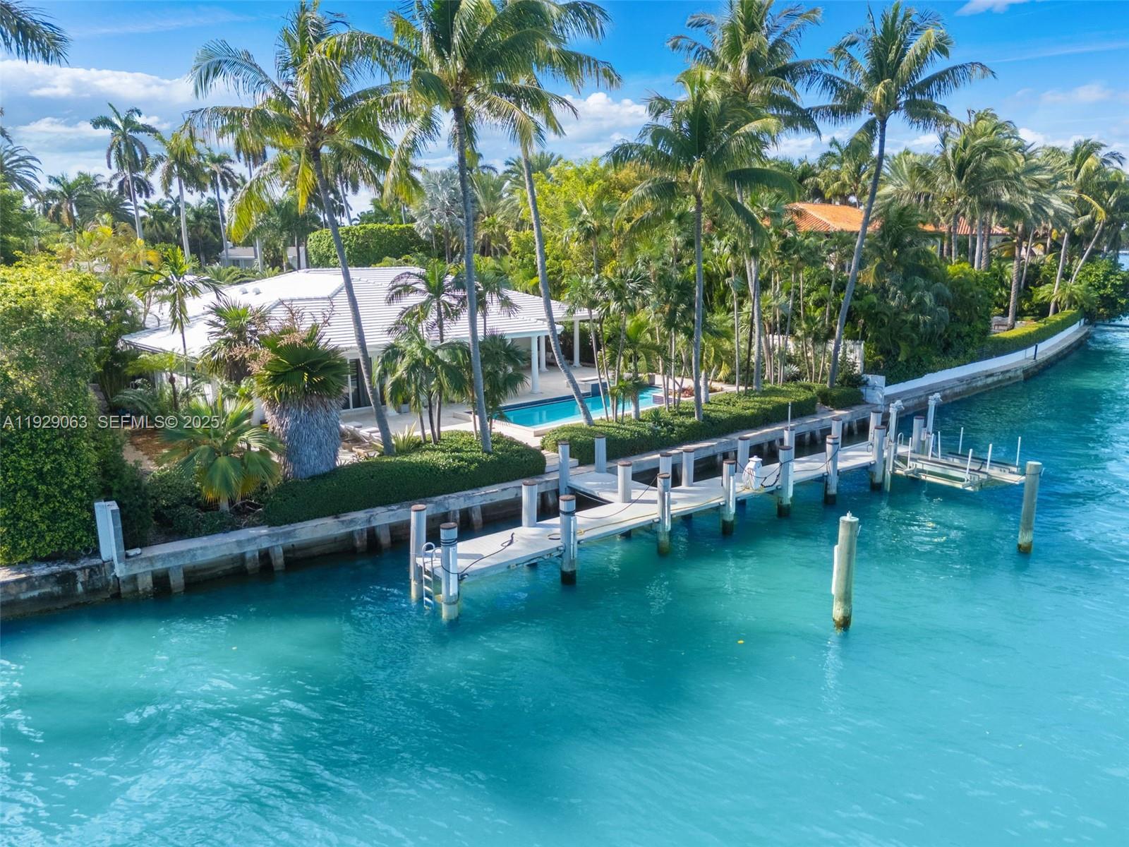 84 La Gorce Cir Miami Beach, FL 33141