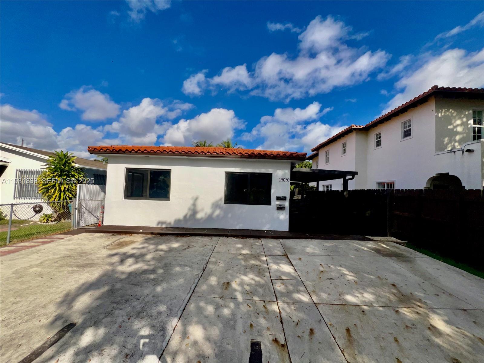 3297 - 3299 SW 26th St Miami, FL 33133