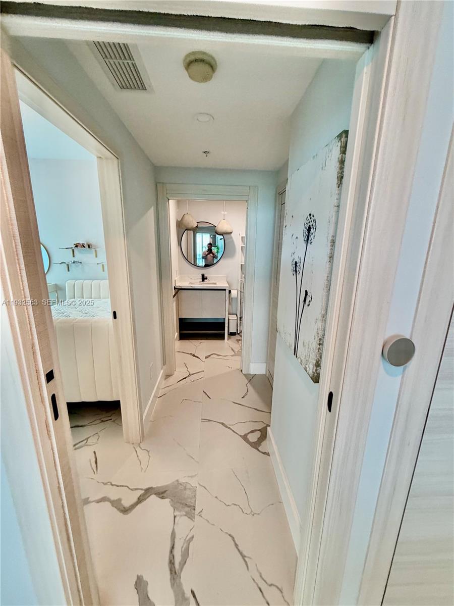 image The Carillon North Tower9