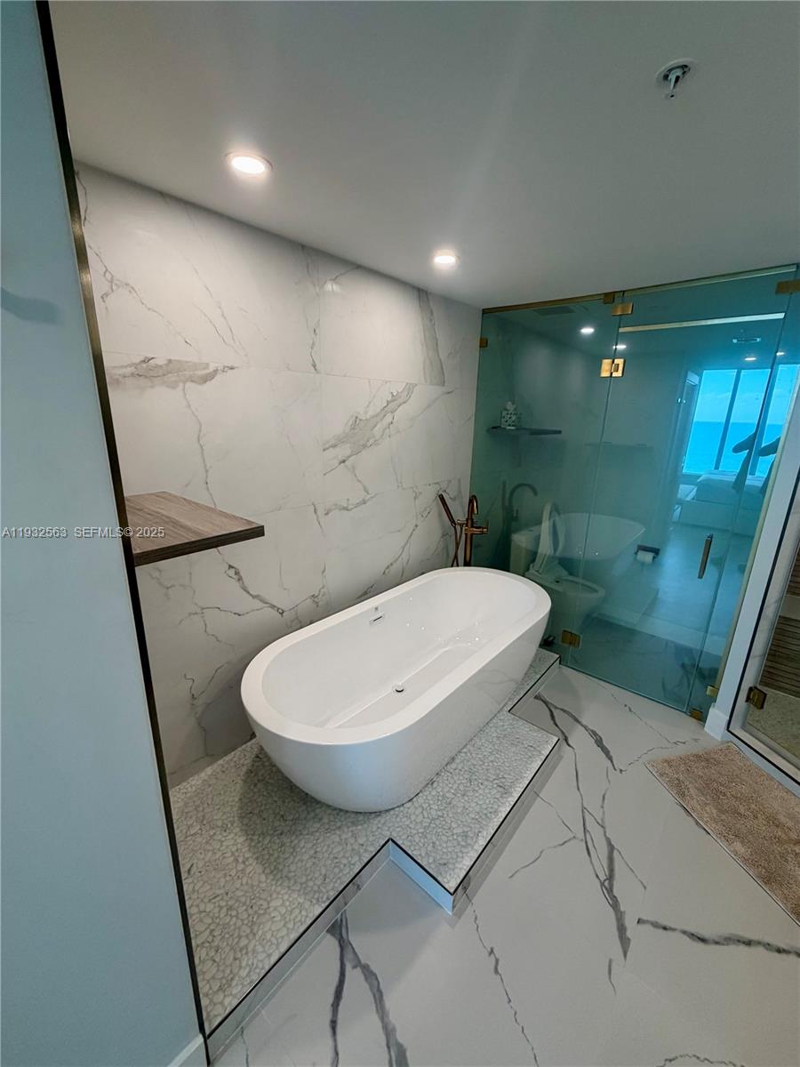 image The Carillon North Tower12