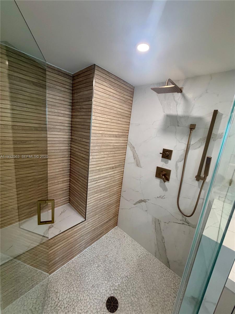 image The Carillon North Tower13