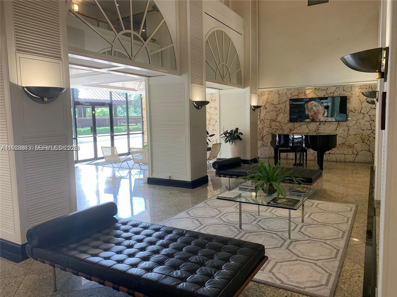 780 NE 69th St #1507