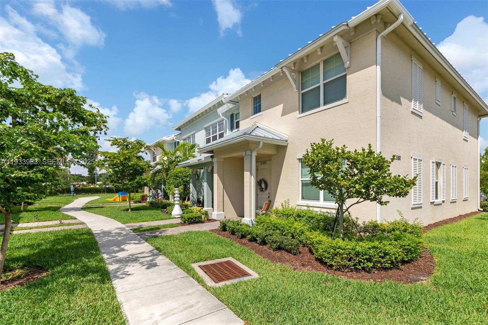 5180 Eucalyptus Dr #2 Hollywood, FL 33021