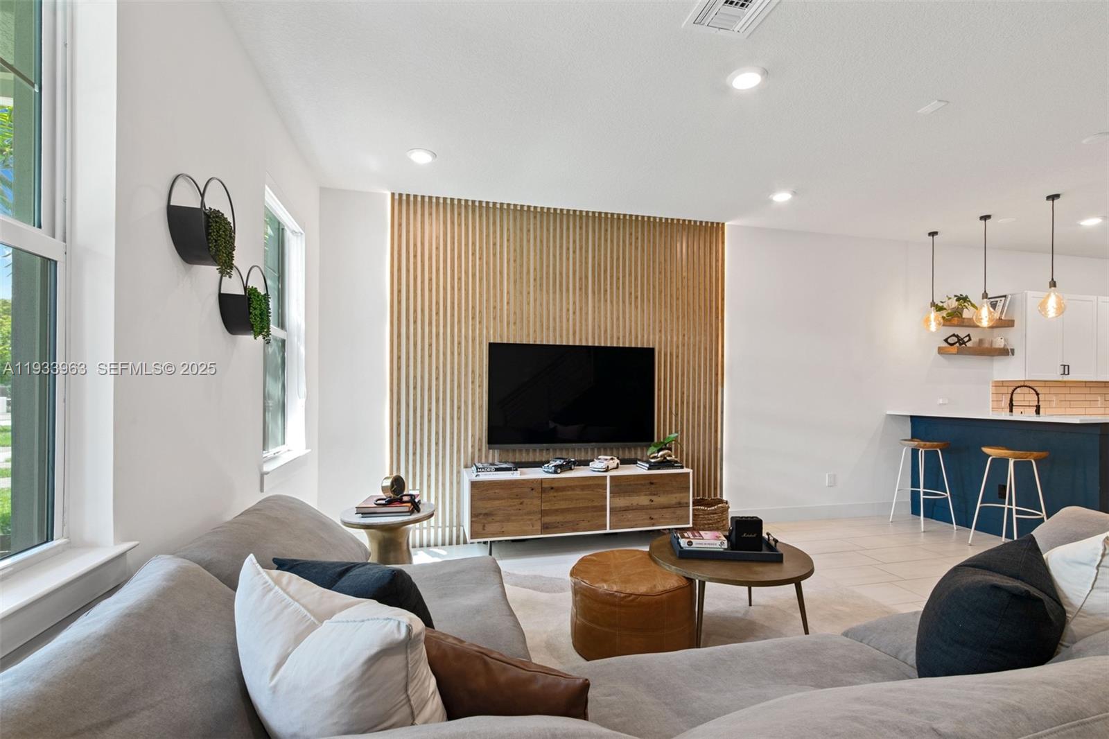 5180 Eucalyptus Dr #2 Hollywood, FL 33021