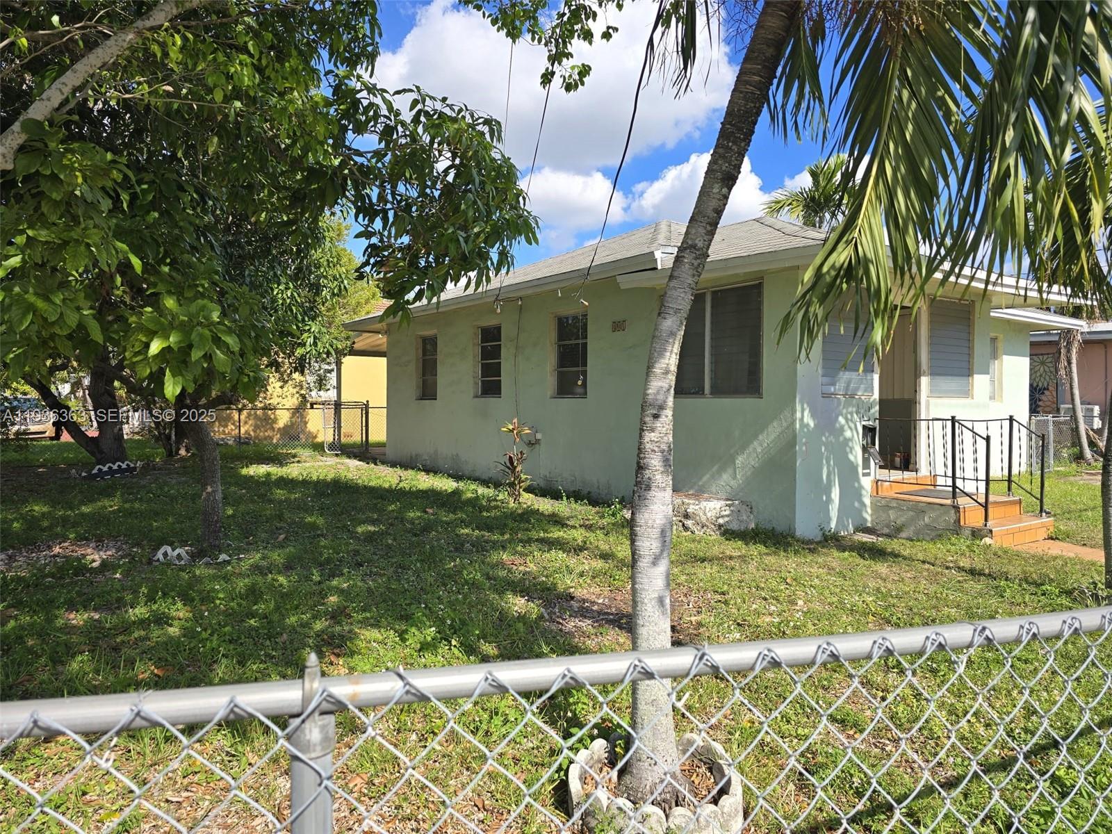 401 NW 33rd Ave Miami, FL 33125