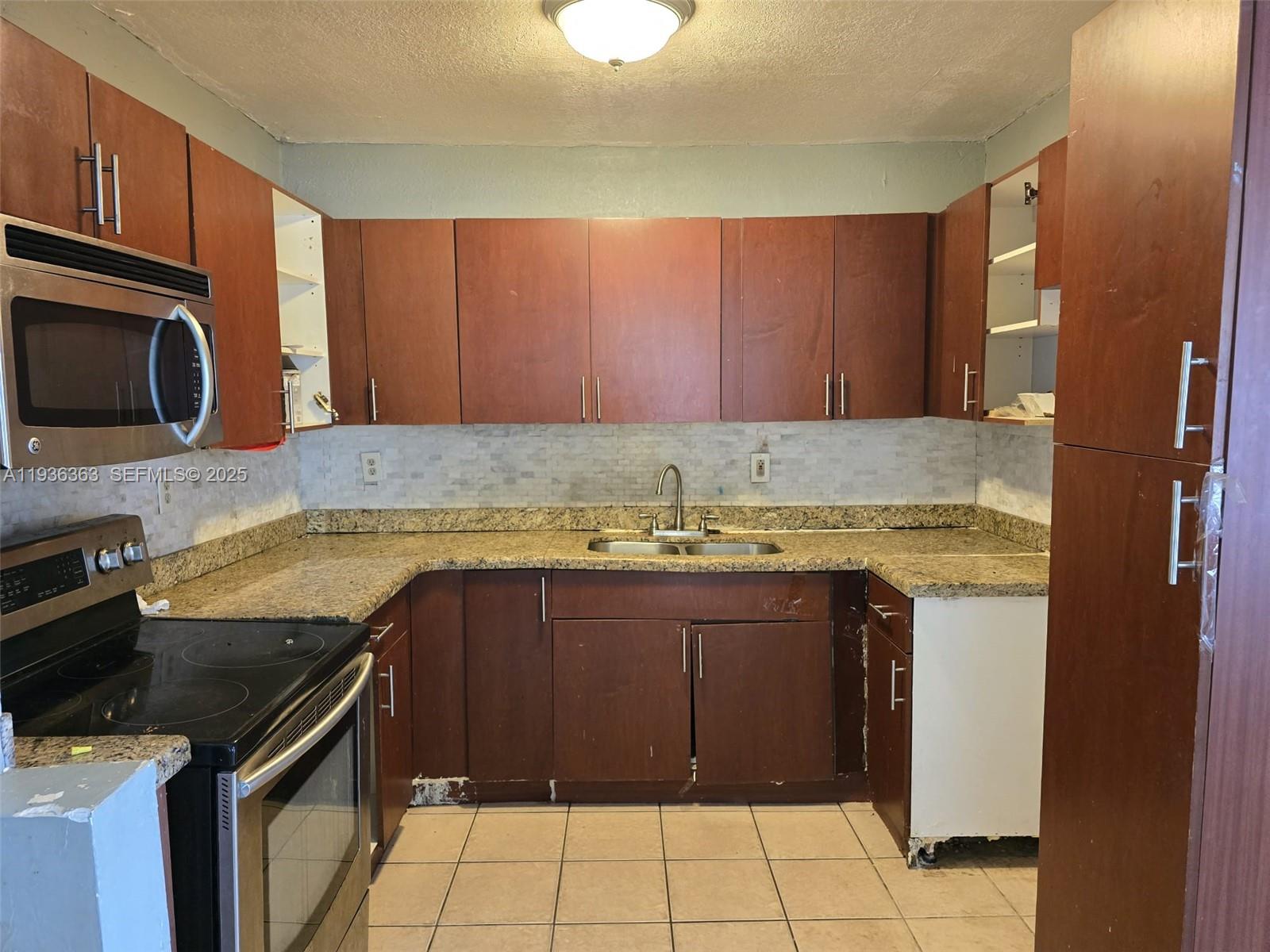 401 NW 33rd Ave Miami, FL 33125