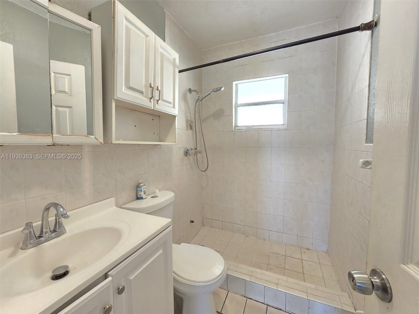 401 NW 33rd Ave Miami, FL 33125