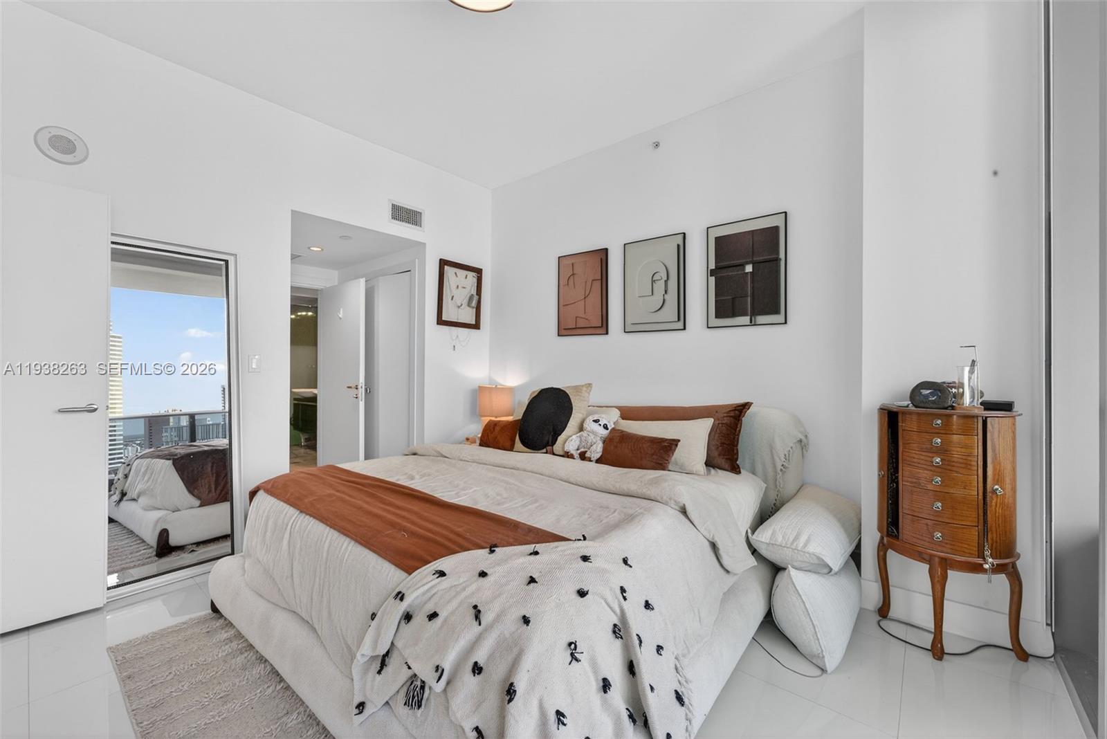 image Epic West Condo10