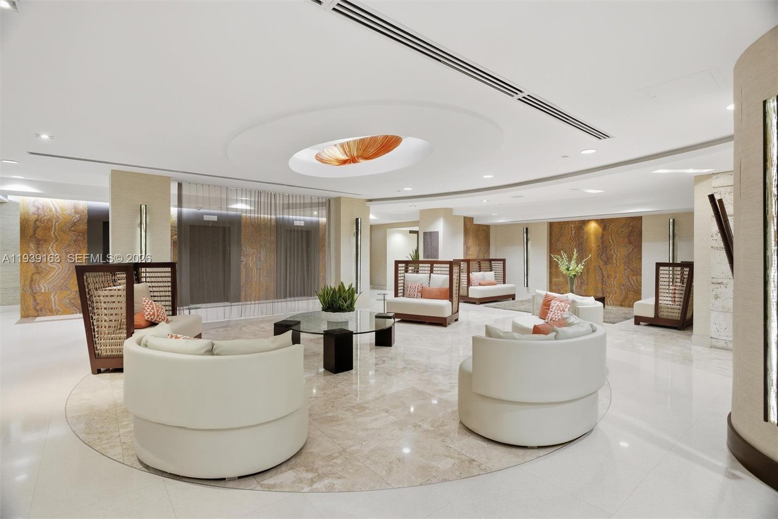 2555 Collins Ave #2105 Miami Beach, FL 33140