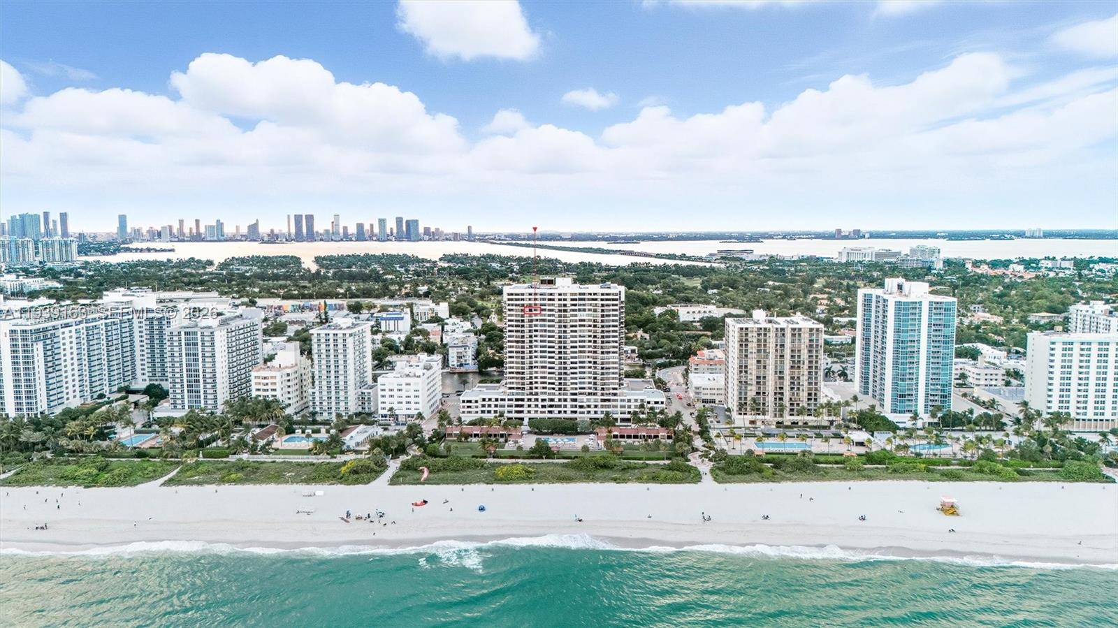 2555 Collins Ave #2105 Miami Beach, FL 33140