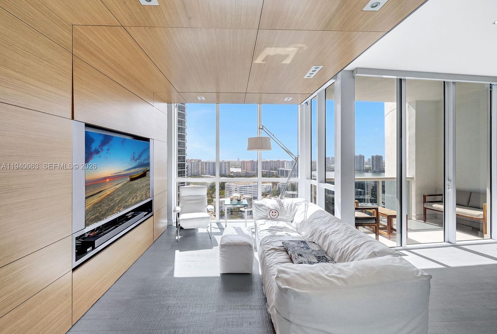 18201 Collins Ave #3507