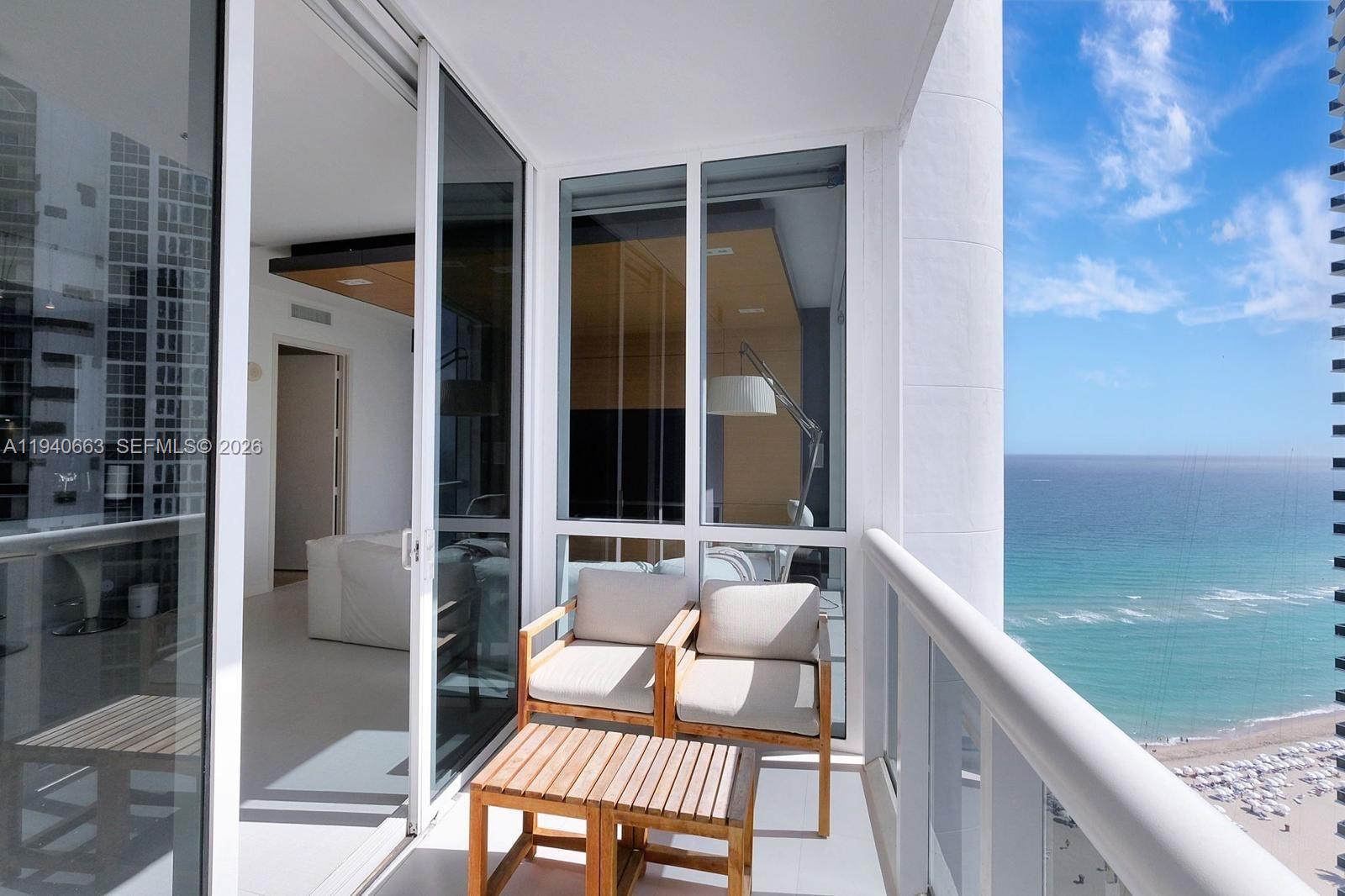 image Trump Royale20