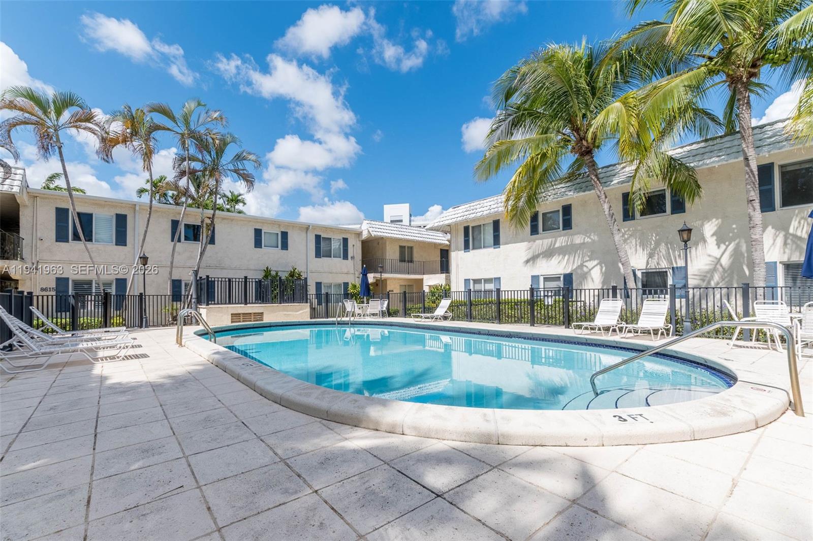 8605 SW 68th Ct #22 Pinecrest, FL 33156