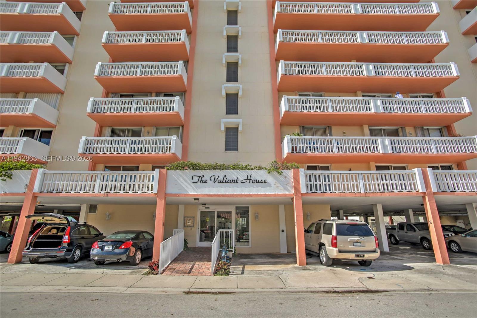 801 S Ocean Dr #1004 Hollywood, FL 33019