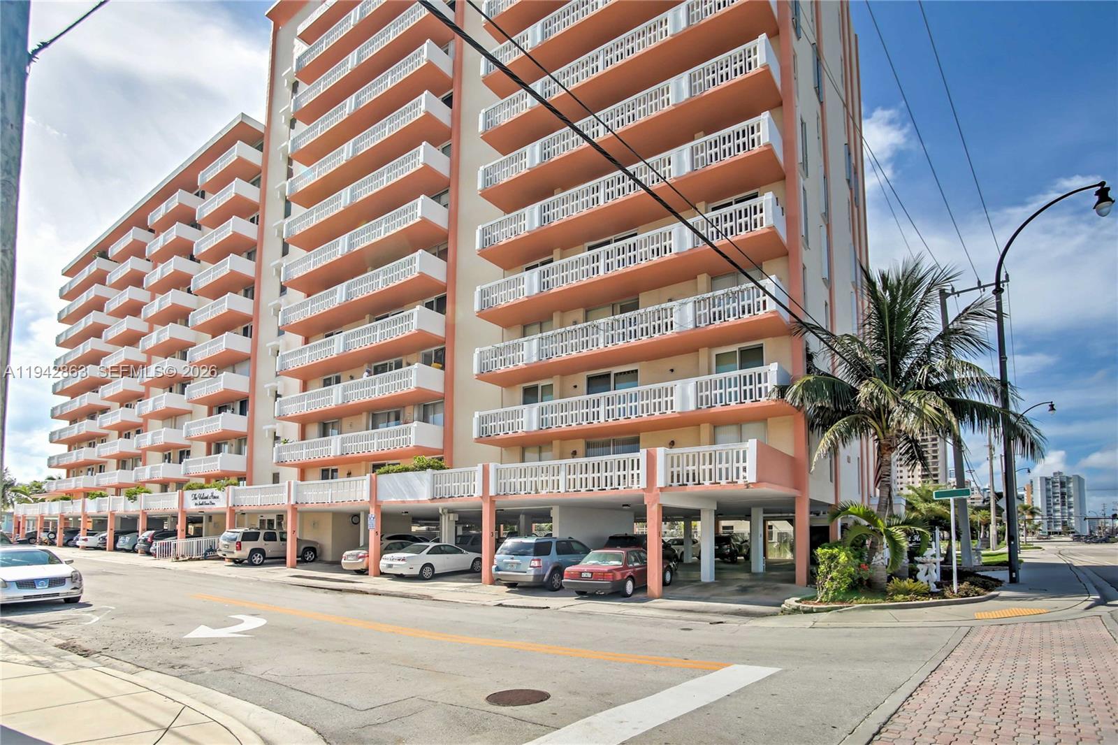 801 S Ocean Dr #1004 Hollywood, FL 33019