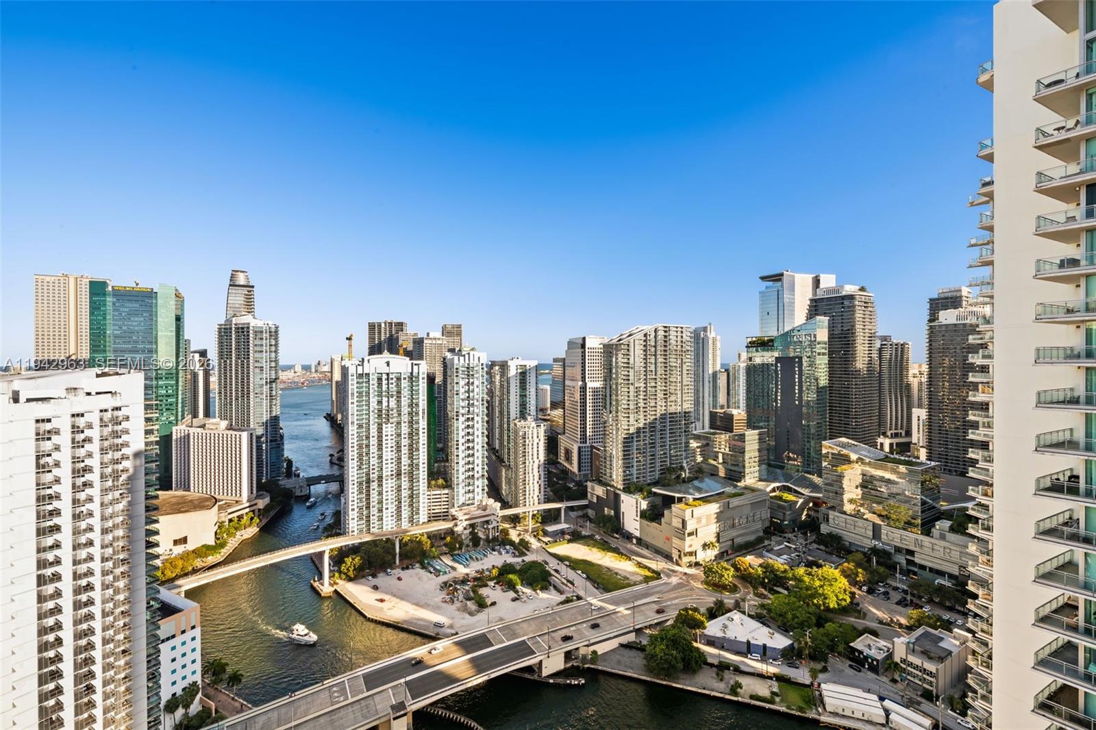 90 SW 3rd St #PH-15 Miami, FL 33130