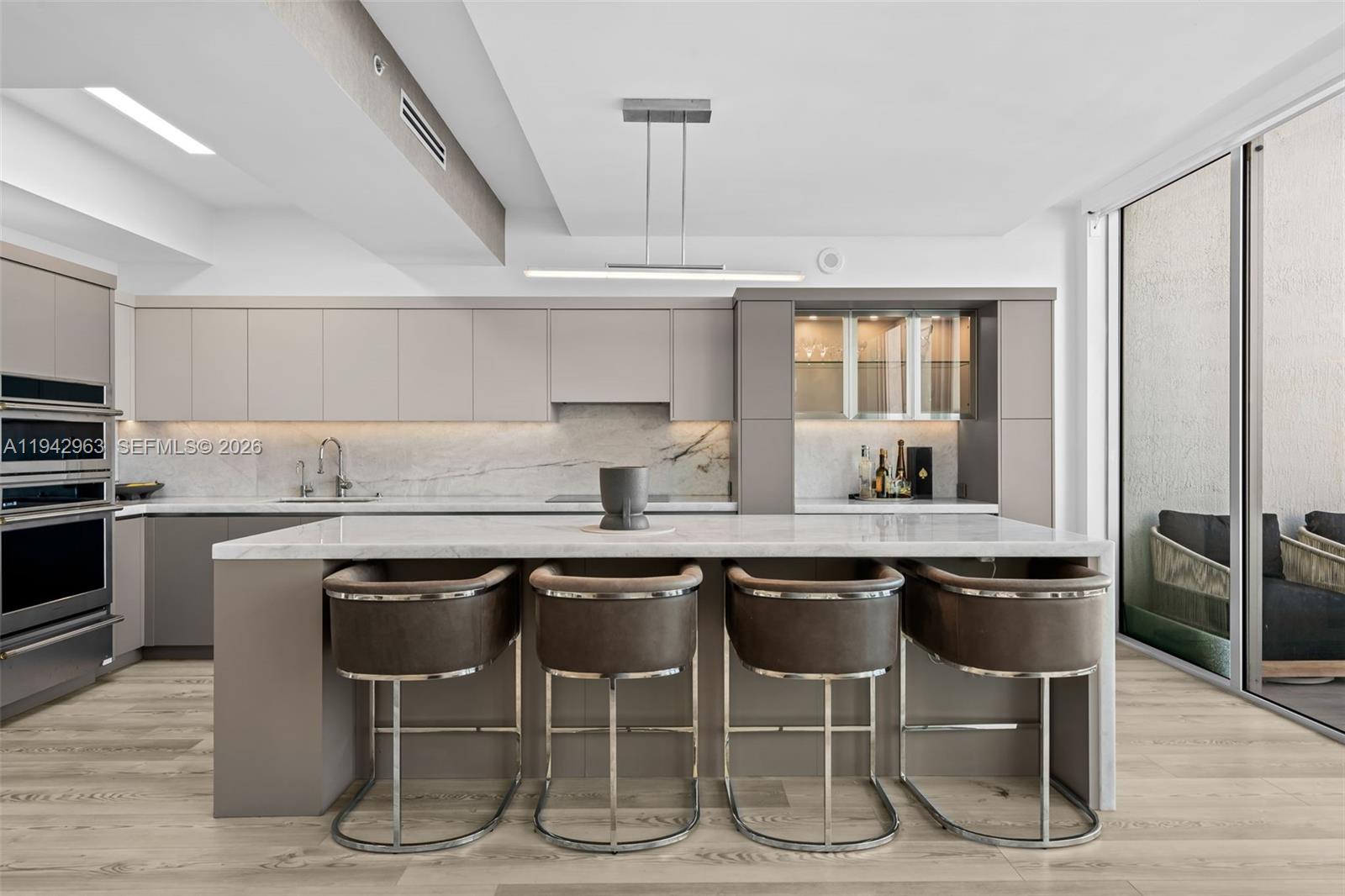 90 SW 3rd St #PH-15 Miami, FL 33130