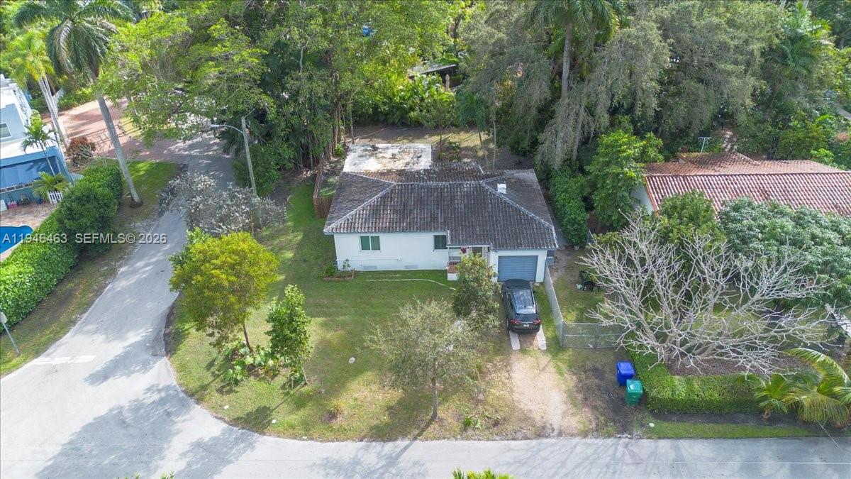 2500 Overbrook St Miami, FL 33133