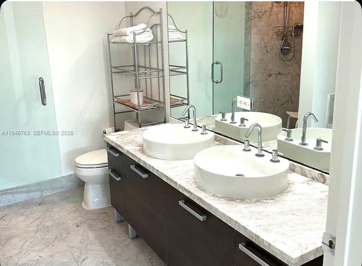 image Vizcayne South7