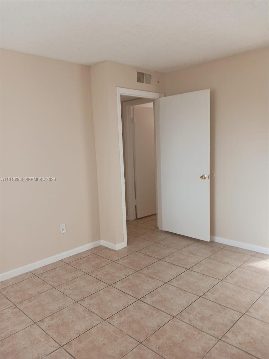 1239 SW 46th Ave #903 Pompano Beach, FL 33069