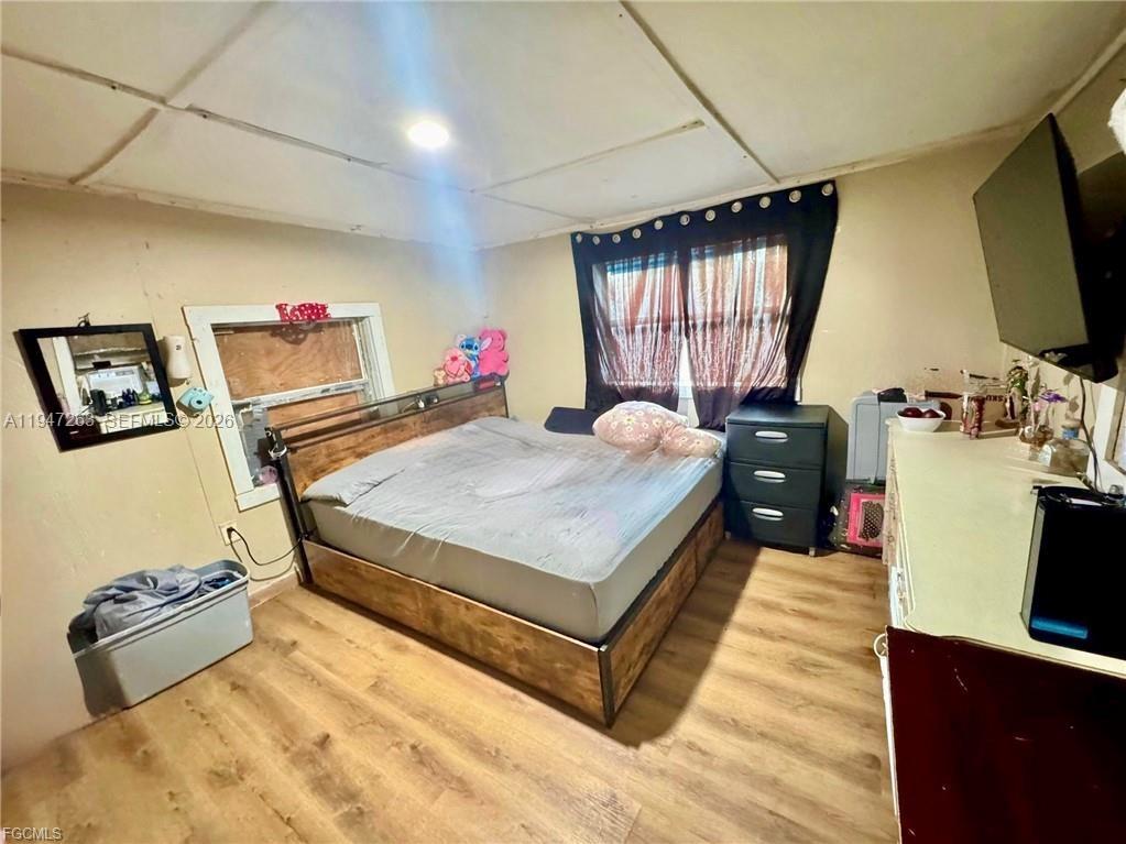 306 SE 13th St Other, FL 34142