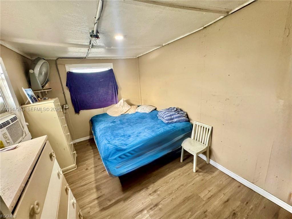 306 SE 13th St Other, FL 34142