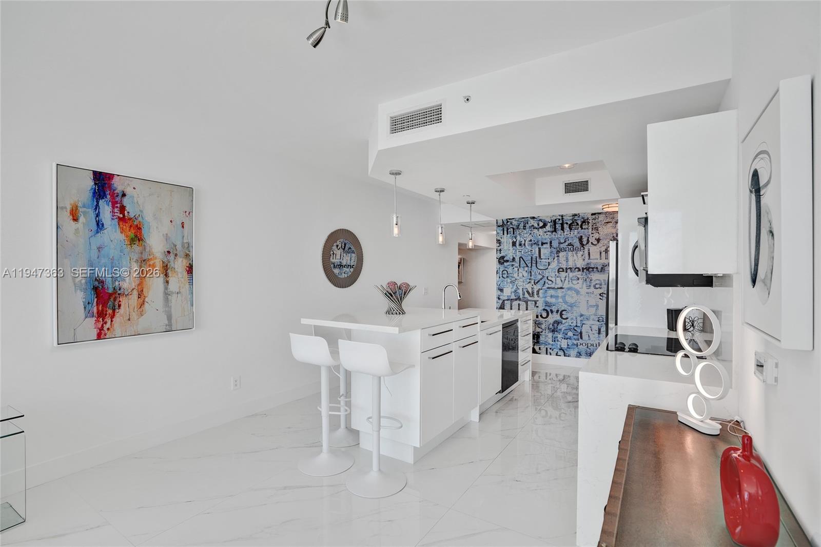 888 Biscayne Blvd #2404 Miami, FL 33132