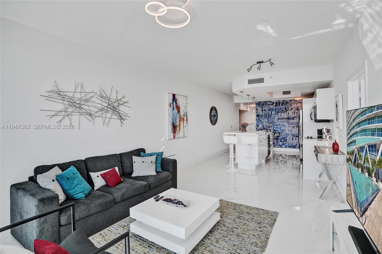888 Biscayne Blvd #2404 Miami, FL 33132